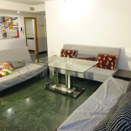 Aparment In Historical & Commercial Center 5minutes Walking To The Alcazar Apartment Cordoba