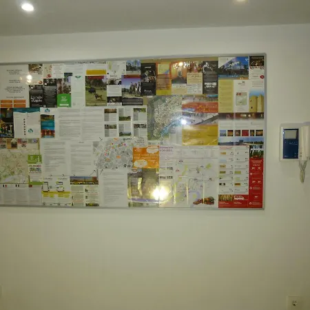 Aparment In Historical & Commercial Center 5minutes Walking To The Alcazar Apartment *