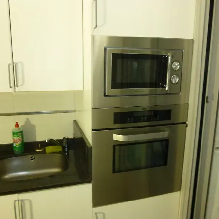 Aparment In Historical & Commercial Center 5minutes Walking To The Alcazar